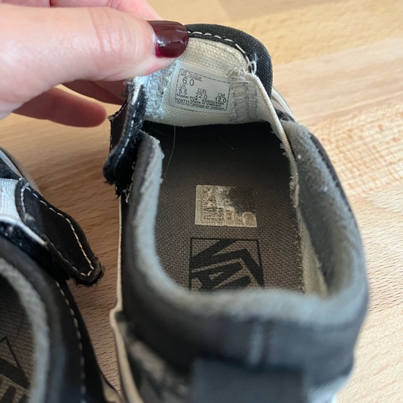 Vans gray checkered slide on shoes toddler size 6 - Picture 5 of 5